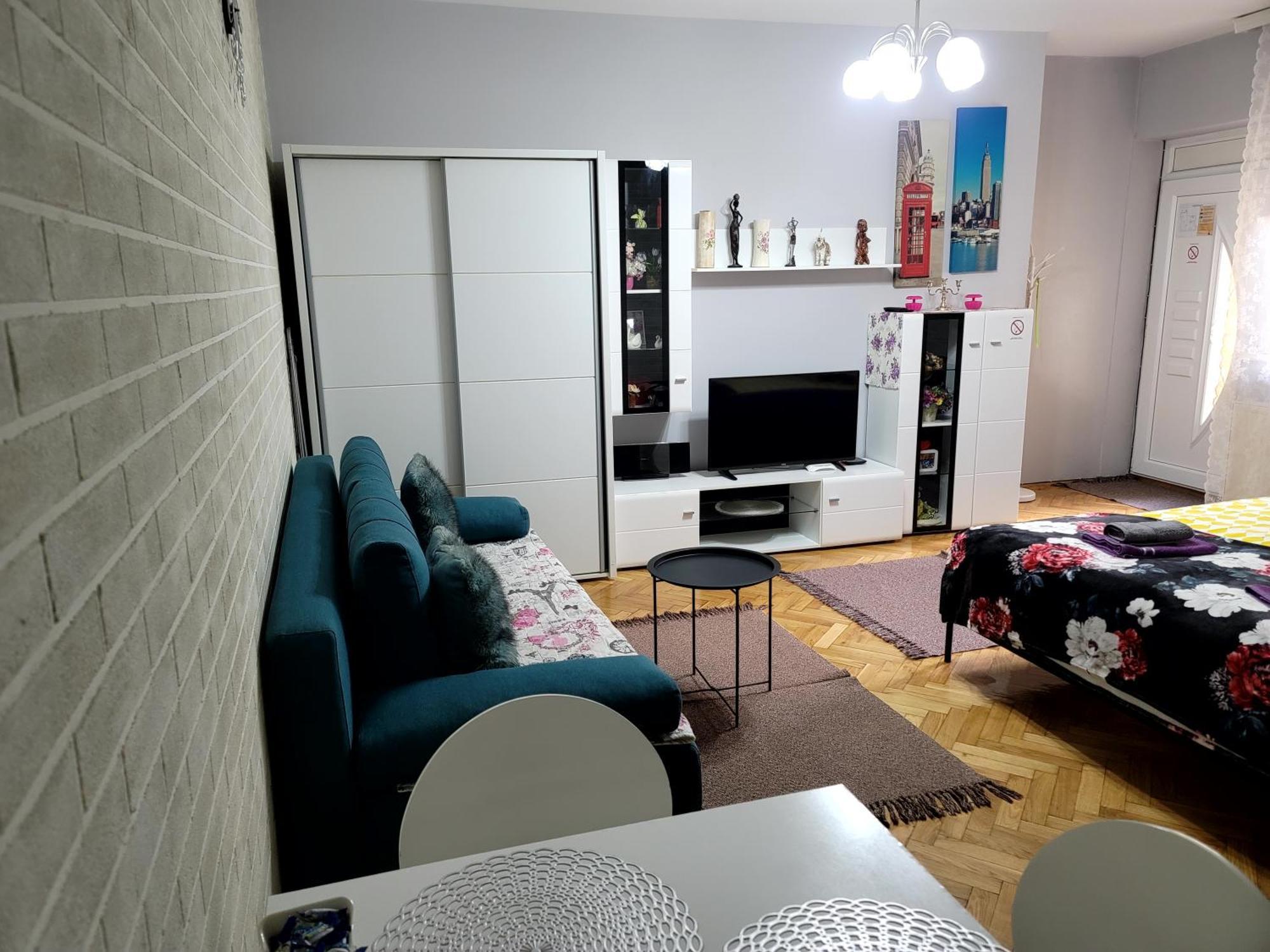 נובי סאד Apartman "Garden" With Underground Parking מראה חיצוני תמונה