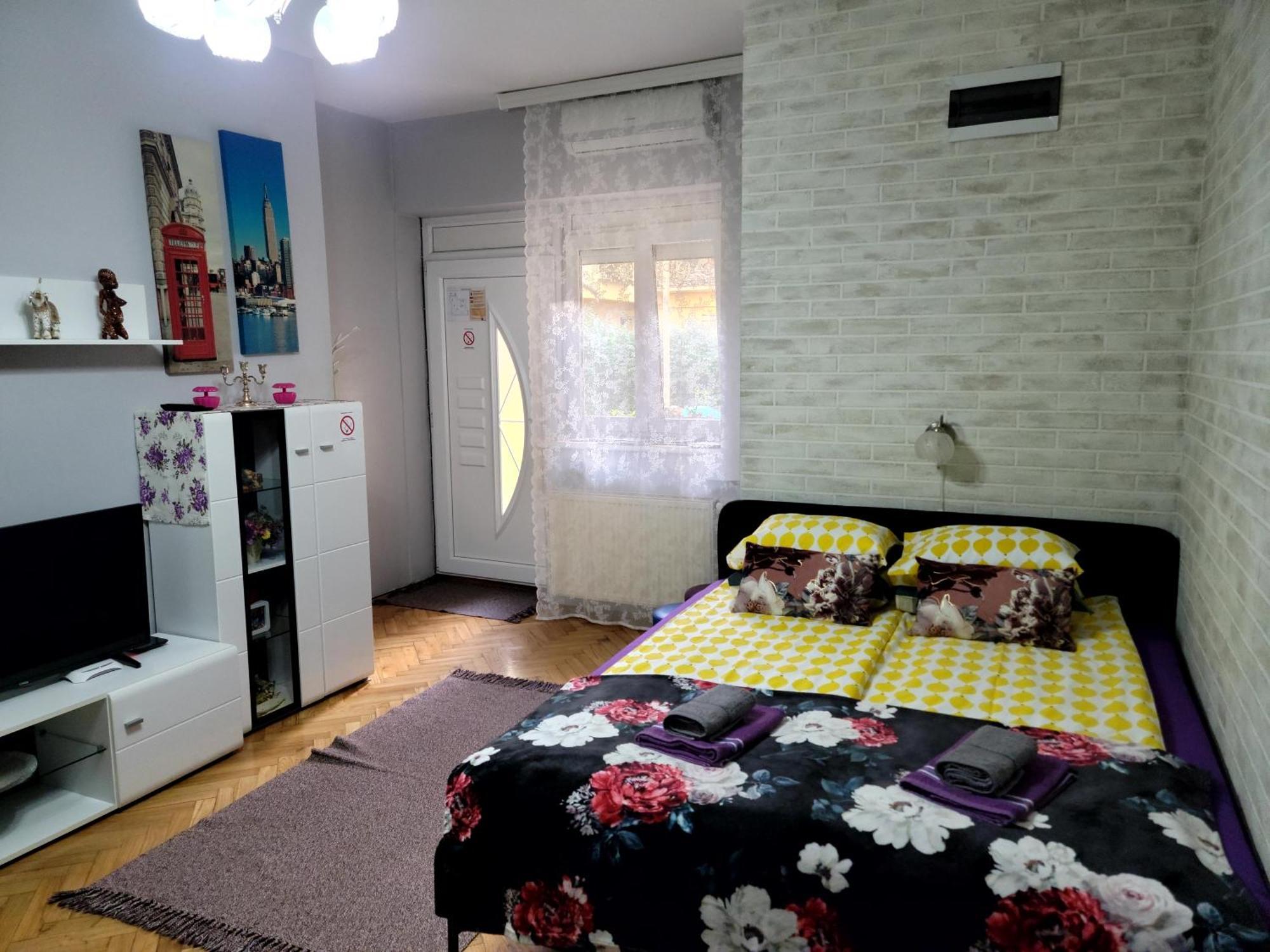 נובי סאד Apartman "Garden" With Underground Parking מראה חיצוני תמונה
