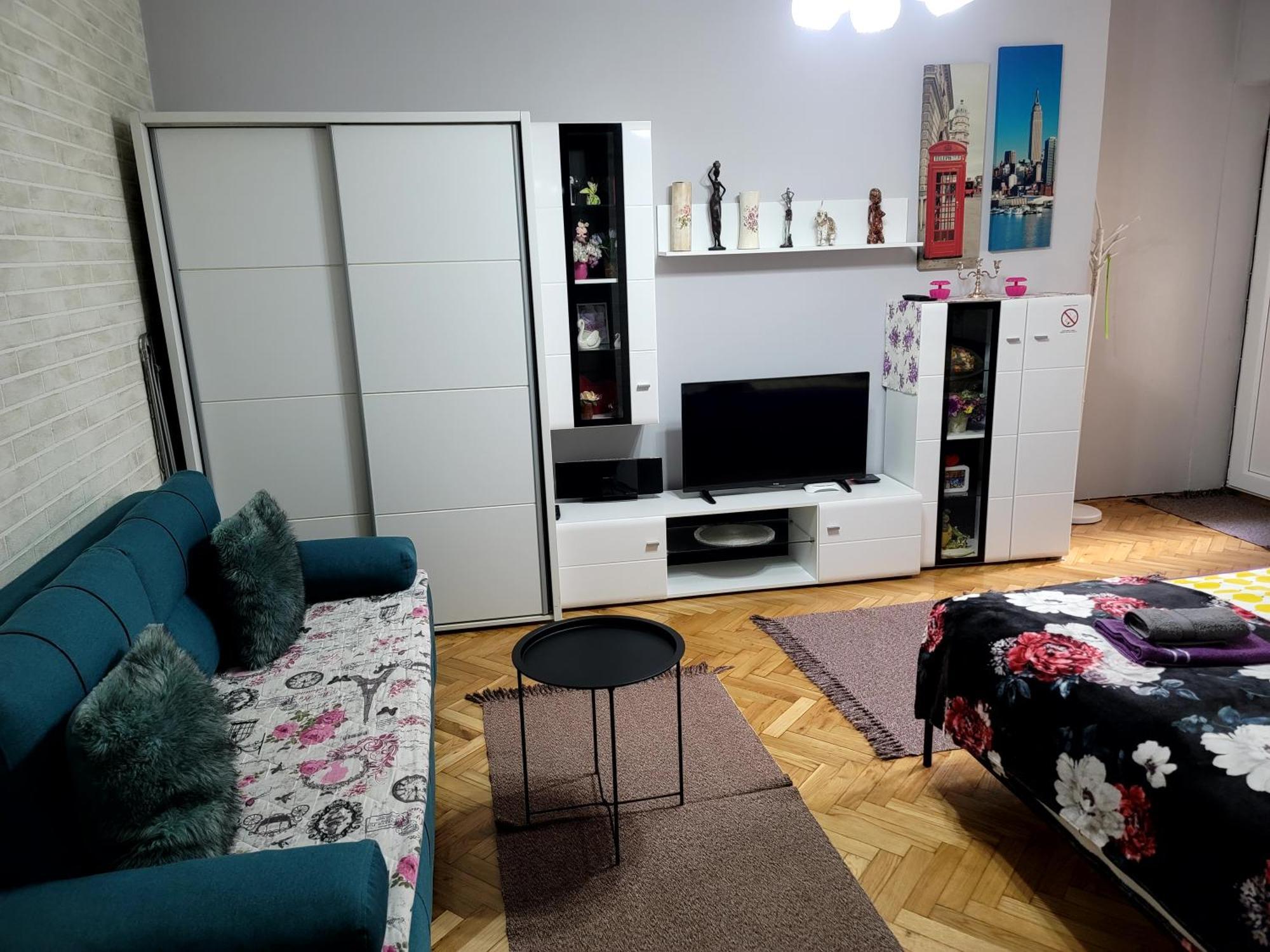 נובי סאד Apartman "Garden" With Underground Parking מראה חיצוני תמונה